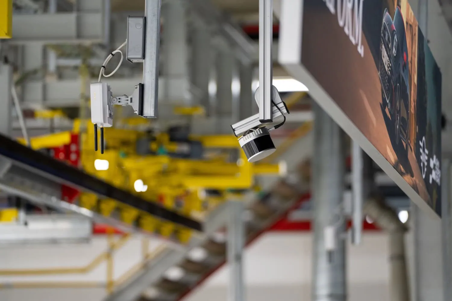 Ceiling mounted lidar sensor - Saffarazzi Lidar sensor mounted on ceiling at BMW Group plant.