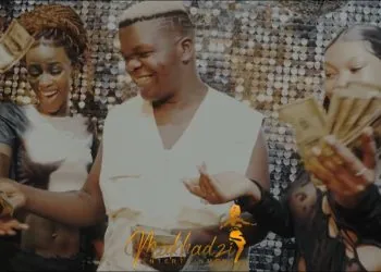 Makhadzi Entertainment - Mapara (Official Music Video) feat. Babethe Gaoshazen