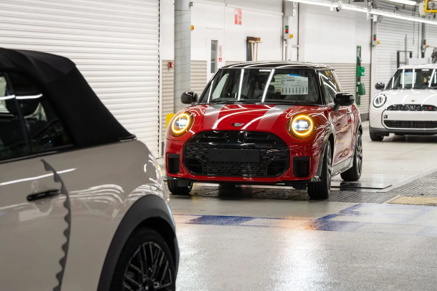 Red MINI John Cooper Works - Saffarazzi MINI John Cooper Works driving driverless inside factory.