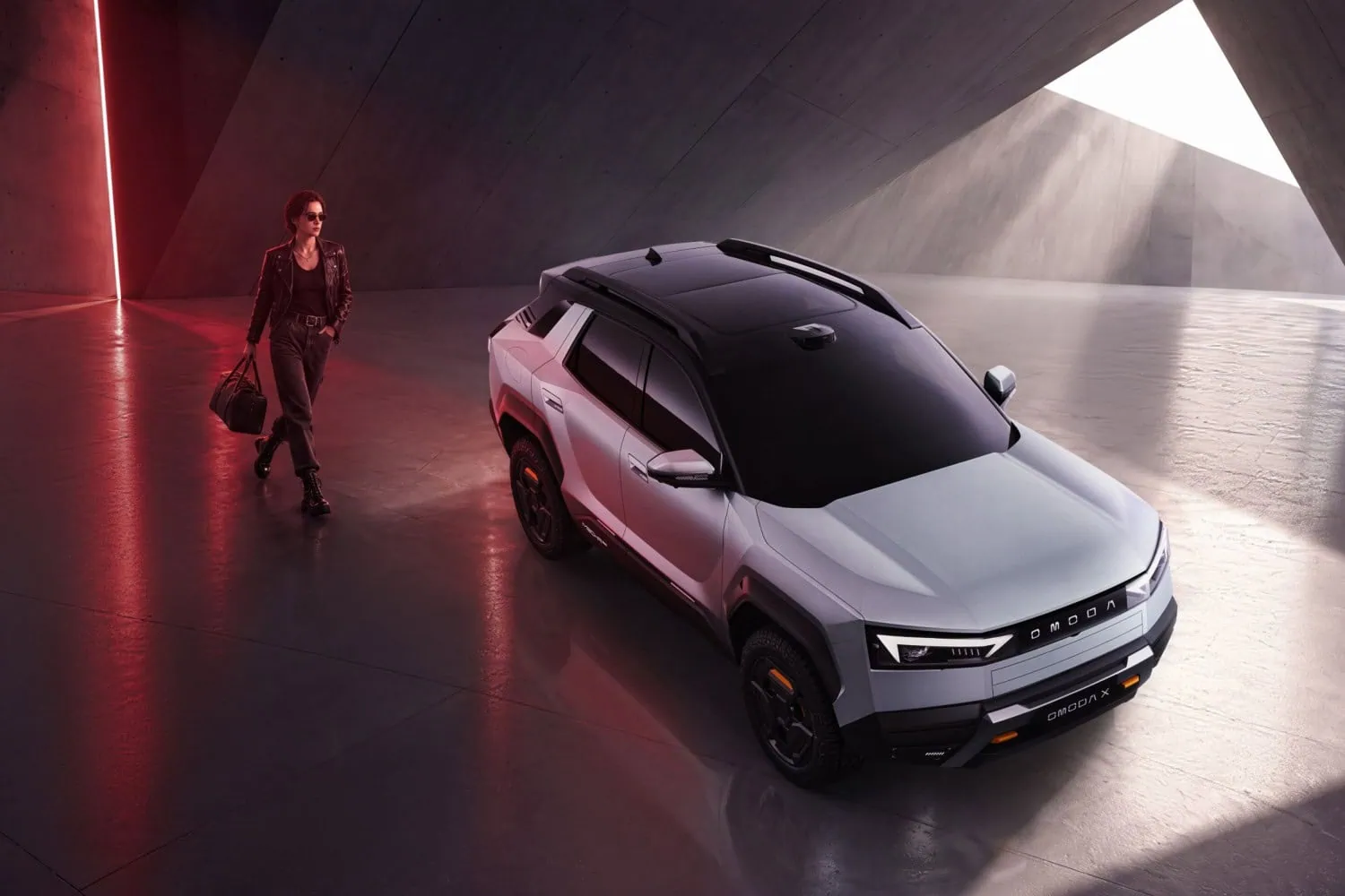 Omoda X from above - Saffarazzi Omoda X SUV seen from above in studio.