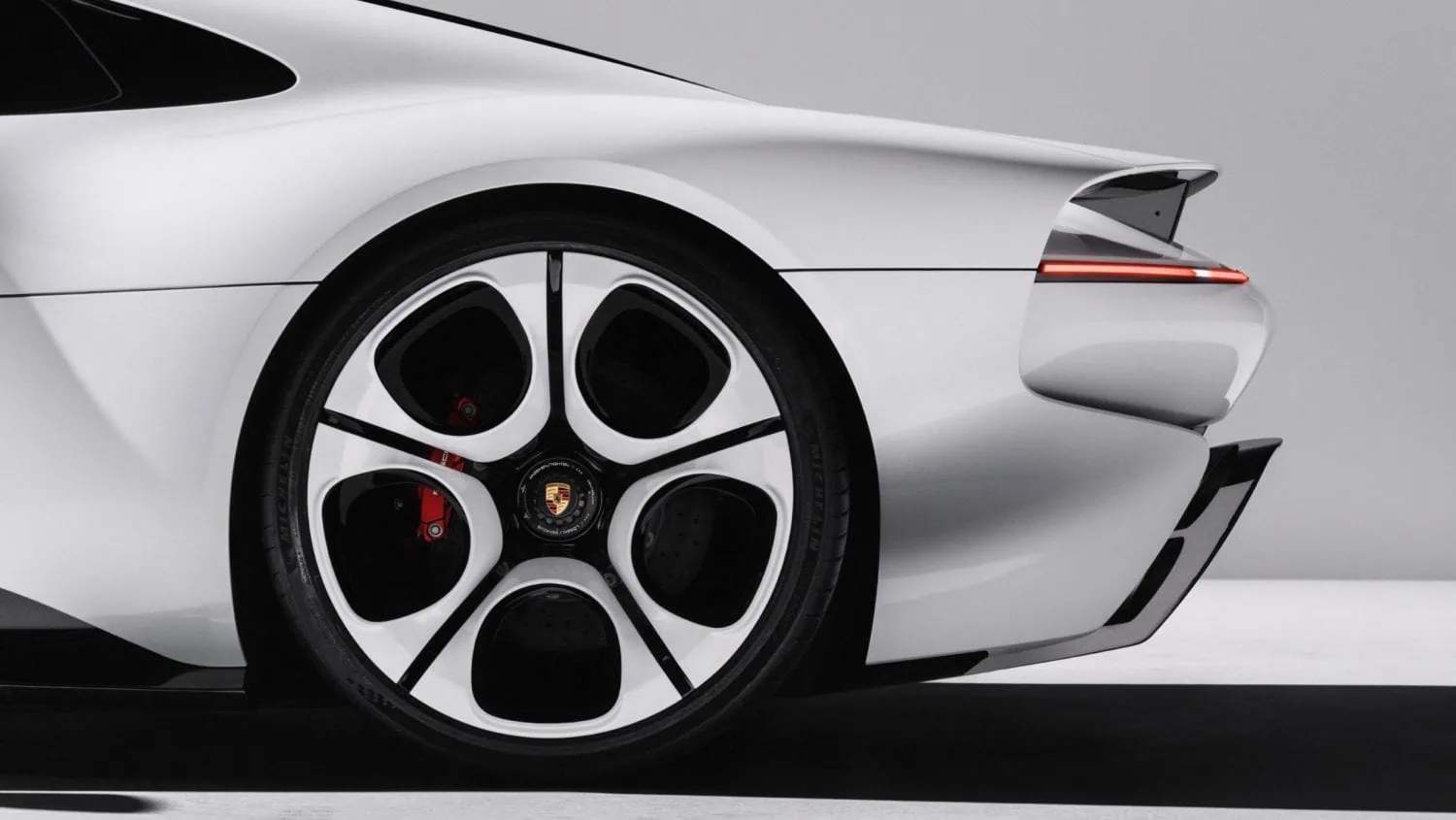 Porsche Mission S concept rear wheel close-up - Saffarazzi Porsche Mission S concept rear wheel close-up