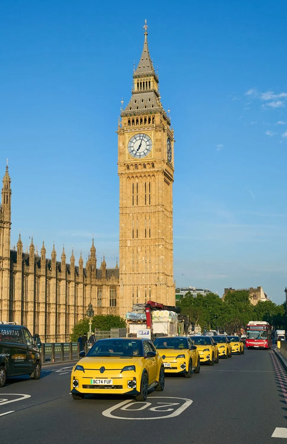Renault 5 E-Tech electric convoy beside Big Ben - Saffarazzi Renault 5 E-Tech electric convoy beside Big Ben
