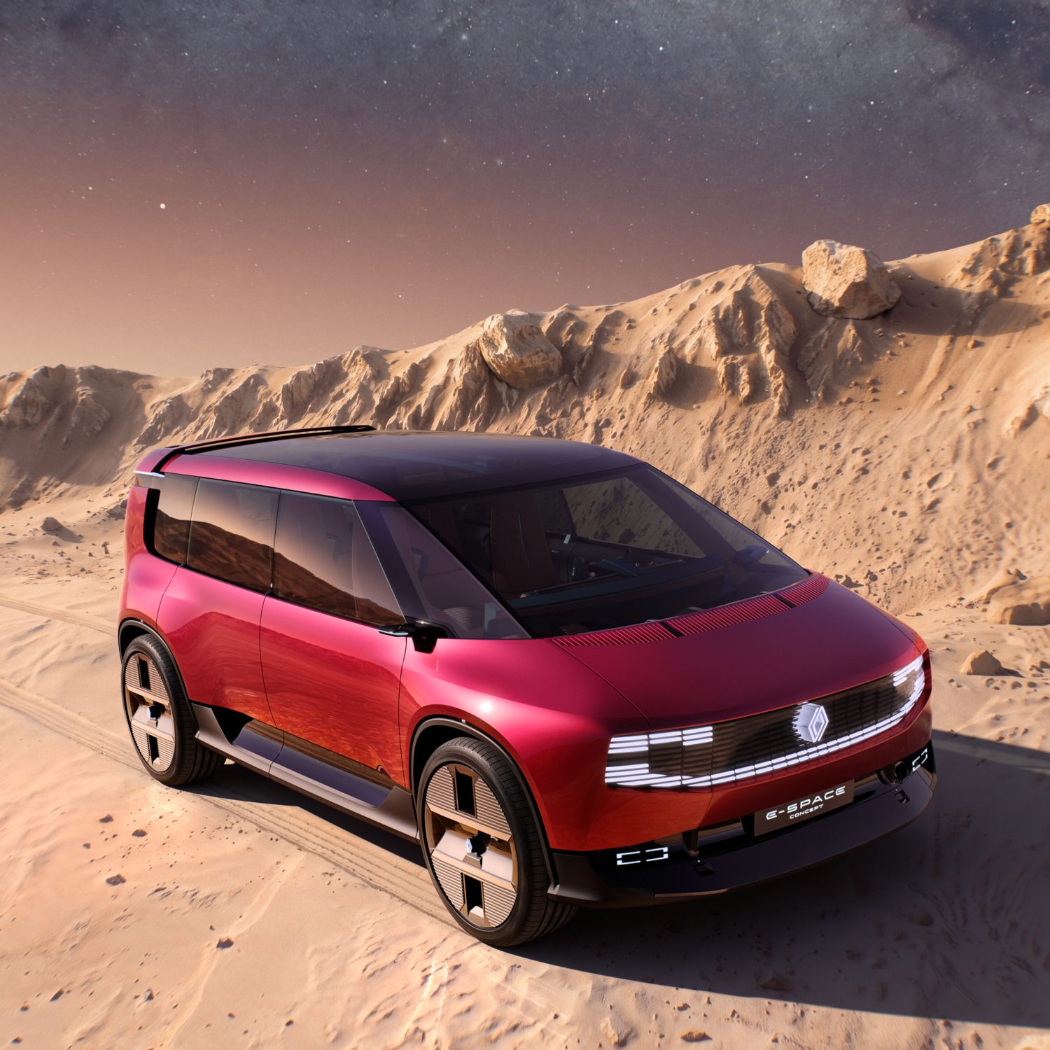 Renault E-Space Concept front three-quarter view on sand - Saffarazzi Renault E-Space Concept front three-quarter view on sand
