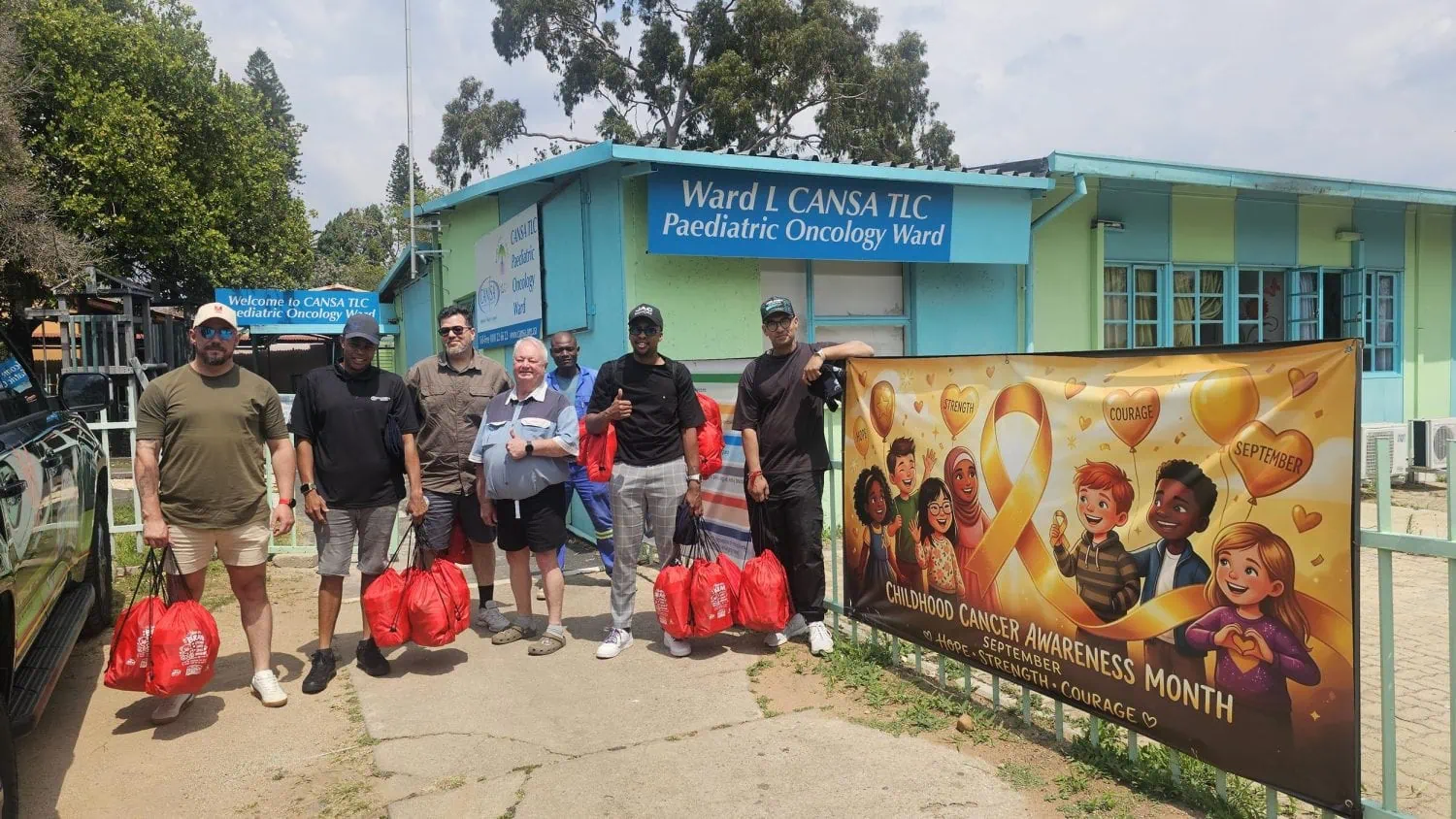 Seven7 Drive team with gift bags at CANSA paediatric oncology ward - Saffarazzi Seven7 Drive team with gift bags at CANSA paediatric oncology ward